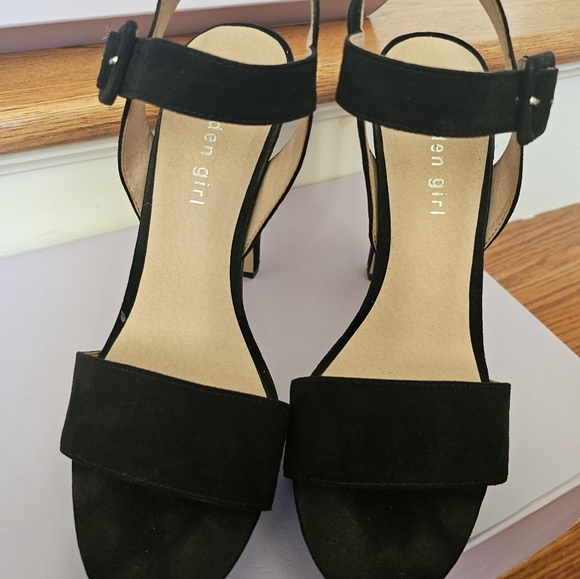 Madden Girl sandals; 5" Heel; Size 8.5M - Picture 11 of 12